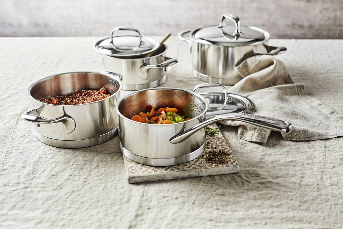 Demeyere - 4 Delige Pannenset (Kookpan ø 16 / 18 / 20 Cm + Steelpan ø 16 Cm) + Deksels Atlantis 7 - RVS 2 Demeyere - 4 Delige Pannenset (Kookpan ø 16 / 18 / 20 Cm + Steelpan ø 16 Cm) + Deksels Atlantis 7 - RVS - Afbeelding 2