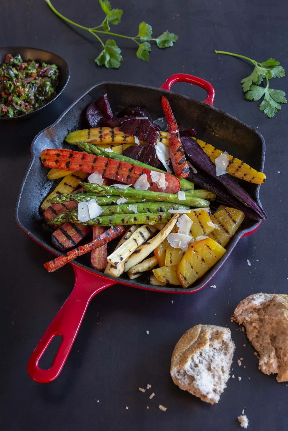 BK Grillpan Bourgogne - Chili Red - 26 X 26 Cm - Geëmailleerde Anti-aanbaklaag 2 BK Grillpan Bourgogne - Chili Red - 26 X 26 Cm - Geëmailleerde Anti-aanbaklaag - Afbeelding 2