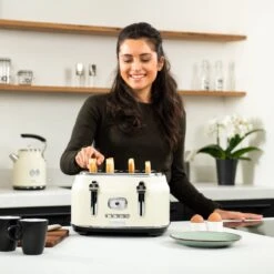 Westinghouse Retro Waterkoker + Broodrooster 4 Sleuven + Staafmixer - Wit 18 Westinghouse Retro Waterkoker + Broodrooster 4 Sleuven + Staafmixer - Wit -Alessi Verkoopwinkel 1200x1200 193