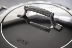 Saveur Selects Steelpan - TriPly RVS - ø 20 Cm / 2.8 Liter - Standaard Anti-aanbaklaag 9 Saveur Selects Steelpan - TriPly RVS - ø 20 Cm / 2.8 Liter - Standaard Anti-aanbaklaag -Alessi Verkoopwinkel 2 scaled 1