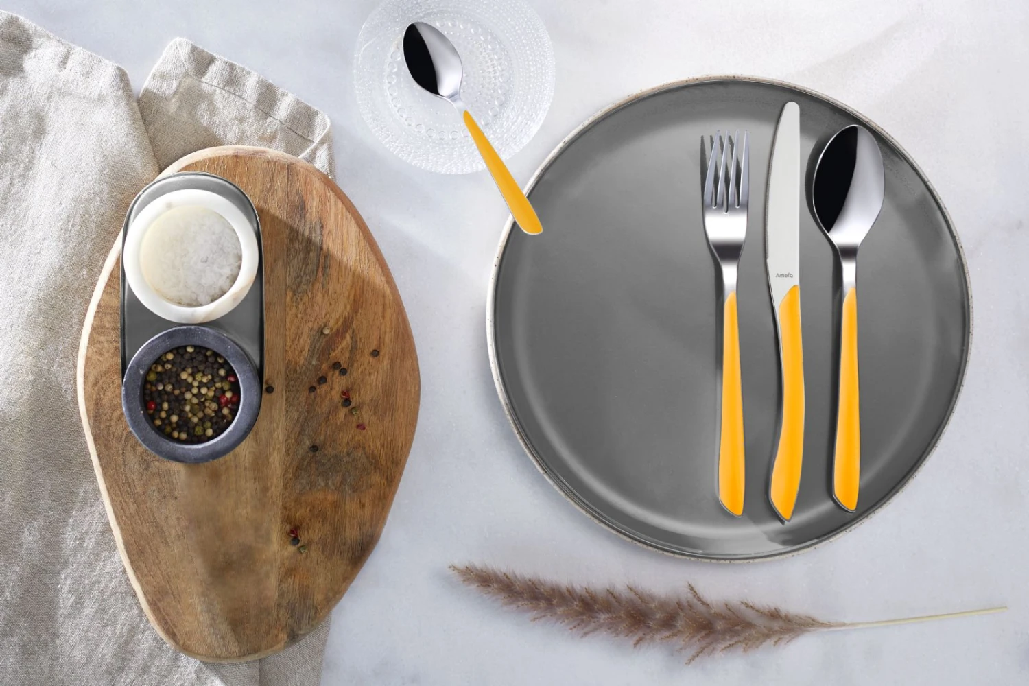 Amefa Bestekset Eclat - Mustard Yellow Matt - 24-delig / 6 Personen 2 Amefa Bestekset Eclat - Mustard Yellow Matt - 24-delig / 6 Personen - Afbeelding 2