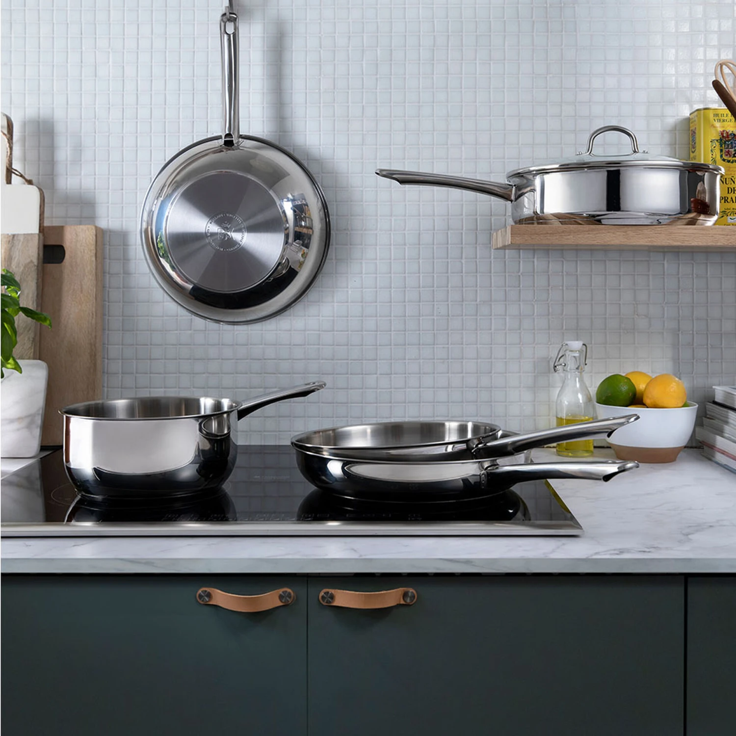 BK Hapjespan Met Deksel - Bright RVS - ø 28 Cm - Zonder Anti-aanbaklaag 5 BK Hapjespan Met Deksel - Bright RVS - ø 28 Cm - Zonder Anti-aanbaklaag - Afbeelding 5