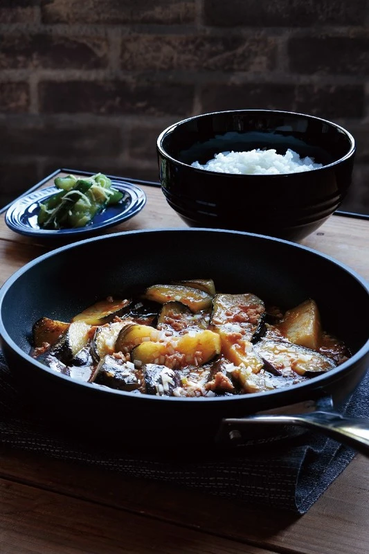 Le Creuset Koekenpannenset Les Forgées TNS - ø 24 En 28 Cm - Standaard Anti-aanbaklaag 11 Le Creuset Koekenpannenset Les Forgées TNS - ø 24 En 28 Cm - Standaard Anti-aanbaklaag - Afbeelding 11