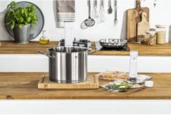 Zwilling Sous Vide Stick Enfinigy - Nauwkeurige Temperatuurinstelling - IPX7 Waterproof - Zwart 25 Zwilling Sous Vide Stick Enfinigy - Nauwkeurige Temperatuurinstelling - IPX7 Waterproof - Zwart -Alessi Verkoopwinkel 4009839546716 12