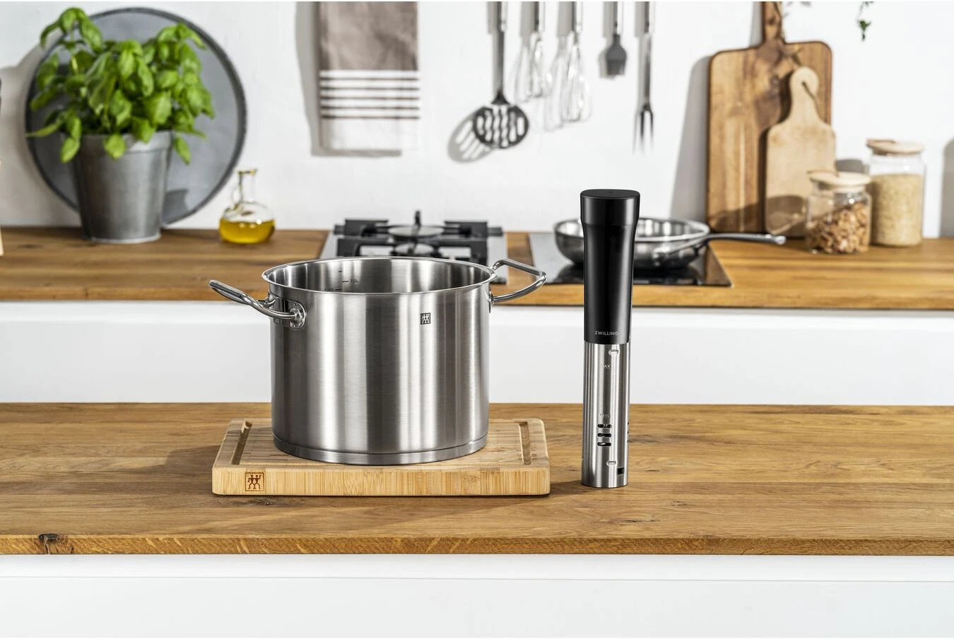 Zwilling Sous Vide Stick Enfinigy - Nauwkeurige Temperatuurinstelling - IPX7 Waterproof - Zwart 5 Zwilling Sous Vide Stick Enfinigy - Nauwkeurige Temperatuurinstelling - IPX7 Waterproof - Zwart - Afbeelding 5