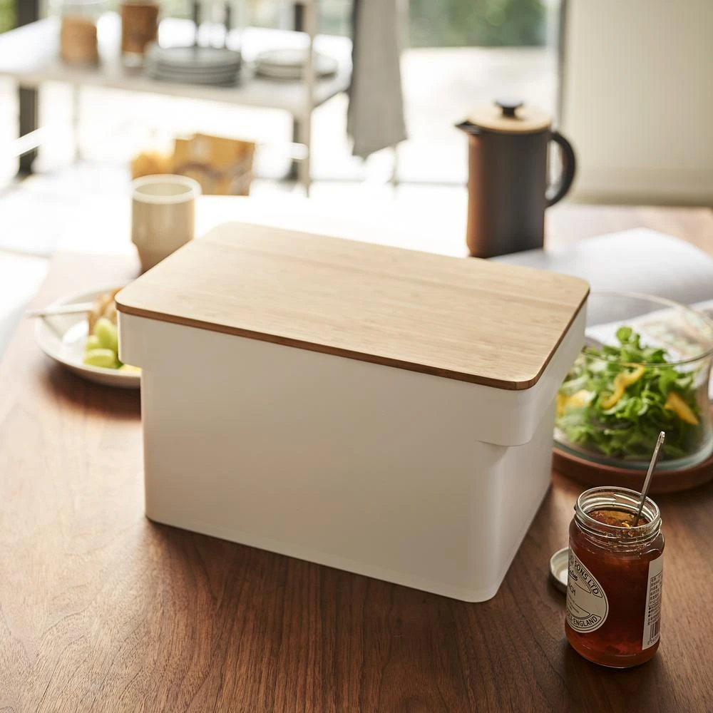 Yamazaki Broodtrommel Met Messenhouder Tower Wit 2 Yamazaki Broodtrommel Met Messenhouder Tower Wit - Afbeelding 2