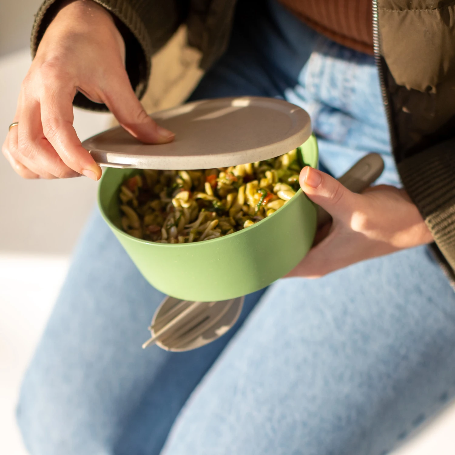 Koziol Vershoudbakje / Kom Met Deksel Connect Groen 16 X 16 X 7 Cm / 890 Ml 3 Koziol Vershoudbakje / Kom Met Deksel Connect Groen 16 X 16 X 7 Cm / 890 Ml - Afbeelding 3