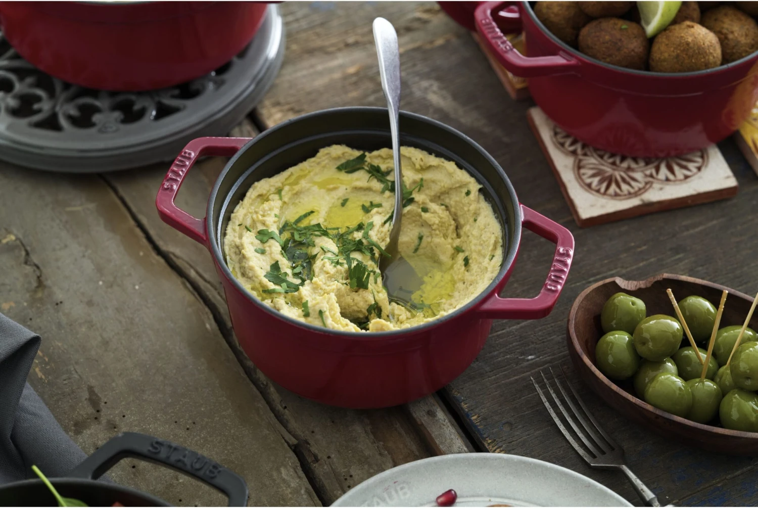 Staub Braadpan / Cocotte - Kersenrood - ø 22 Cm / 2.6 Liter 2 Staub Braadpan / Cocotte - Kersenrood - ø 22 Cm / 2.6 Liter - Afbeelding 2