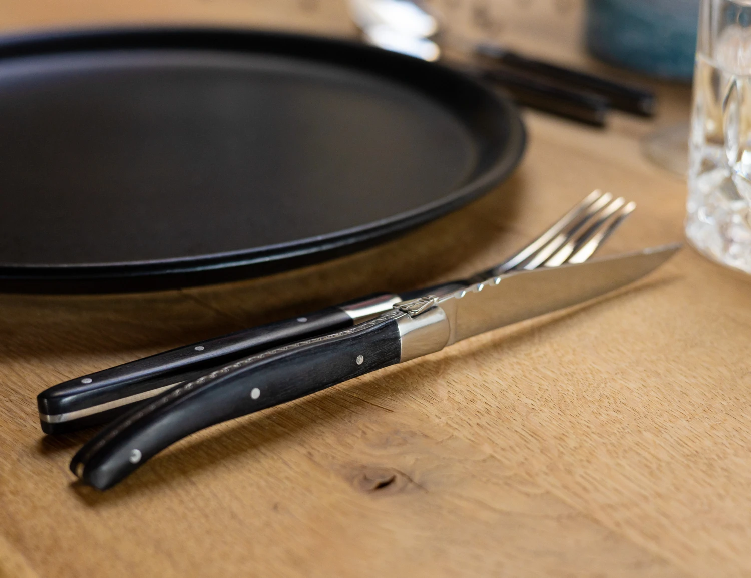 Jay Hill Bestekset Couvert Laguiole - Zwart - 4-delig 3 Jay Hill Bestekset Couvert Laguiole - Zwart - 4-delig - Afbeelding 3