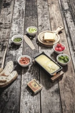Boska Raclette ToGo Oslo 18 Boska Raclette ToGo Oslo -Alessi Verkoopwinkel Boska Raclette Partyclette ToGo Oak 2