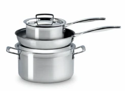 Le Creuset 3- Delige Pannenset 3-ply - RVS - Inductie - Koekenpan, Kookpan & Steelpan - Inclusief 2 Deksels 9 Le Creuset 3- Delige Pannenset 3-ply - RVS - Inductie - Koekenpan, Kookpan & Steelpan - Inclusief 2 Deksels -Alessi Verkoopwinkel LC 20210610 ZS PS FS 53808000010050 005 1