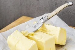 Laguiole Style De Vie Botermessen Parelmoer - 4 Stuks 7 Laguiole Style De Vie Botermessen Parelmoer - 4 Stuks -Alessi Verkoopwinkel Laguiole botermes parelmoer gr 3