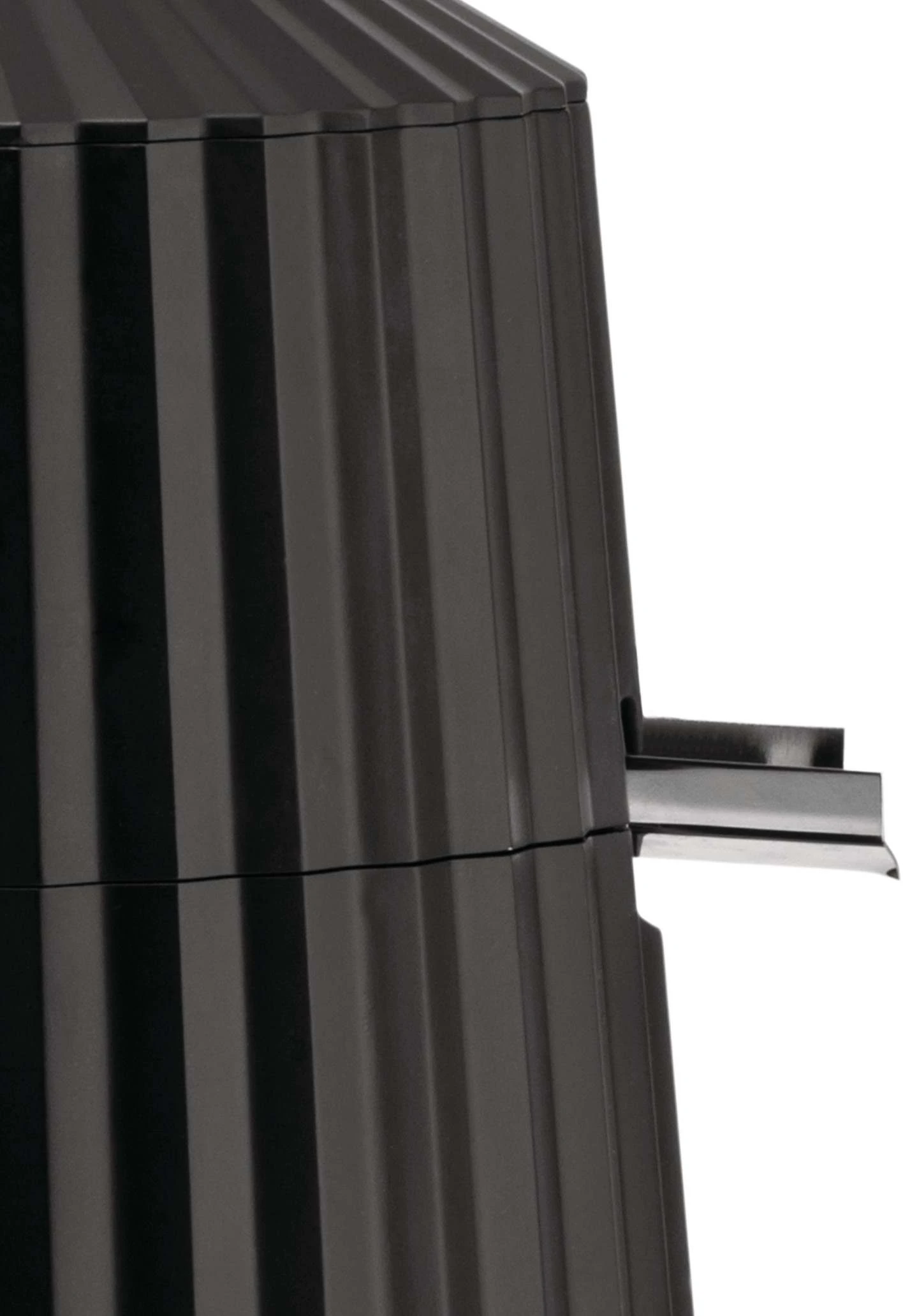 Alessi Citruspers Plissé - Elektrisch - Zwart - Michele De Lucchi - MDL07 B 4 Alessi Citruspers Plissé - Elektrisch - Zwart - Michele De Lucchi - MDL07 B - Afbeelding 4