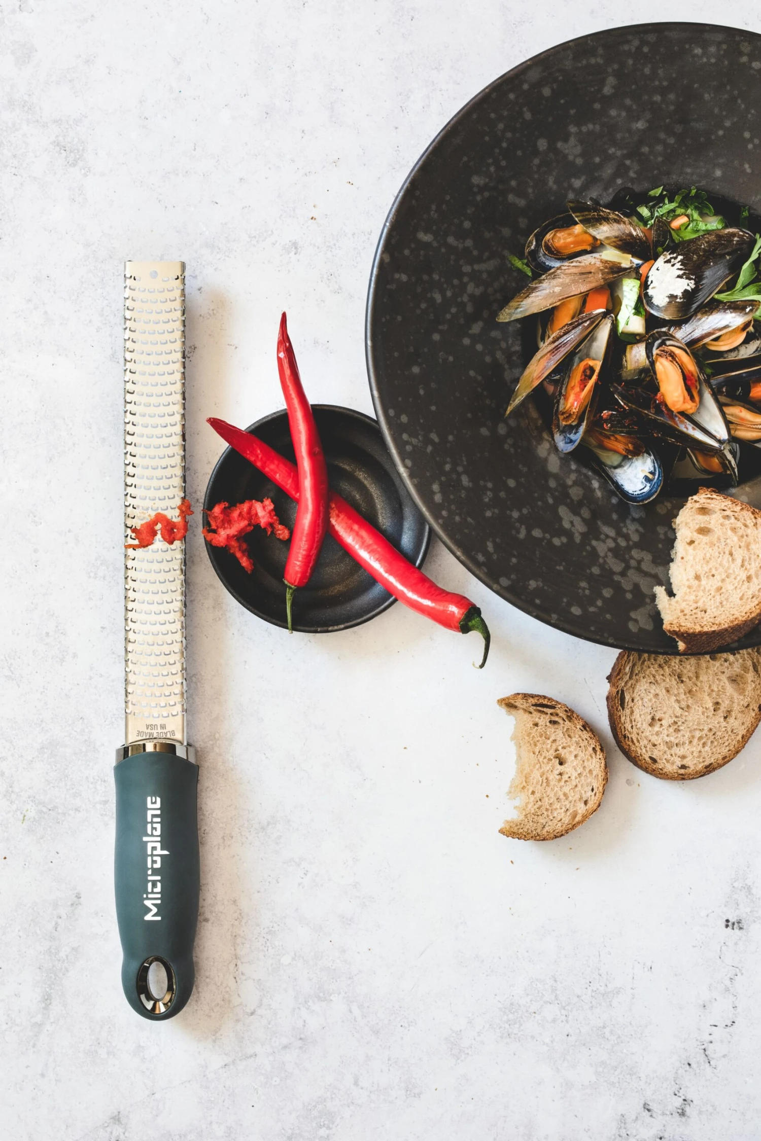 Microplane Rasp Premium Classic - Fijn - After Dark Grey 2 Microplane Rasp Premium Classic - Fijn - After Dark Grey - Afbeelding 2