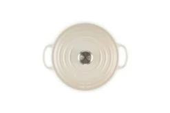 Le Creuset Braadpan Signature - Meringue - ø 20 Cm / 2.4 Liter 11 Le Creuset Braadpan Signature - Meringue - ø 20 Cm / 2.4 Liter -Alessi Verkoopwinkel RS9474 LC 20191212 FR PS 00004 1