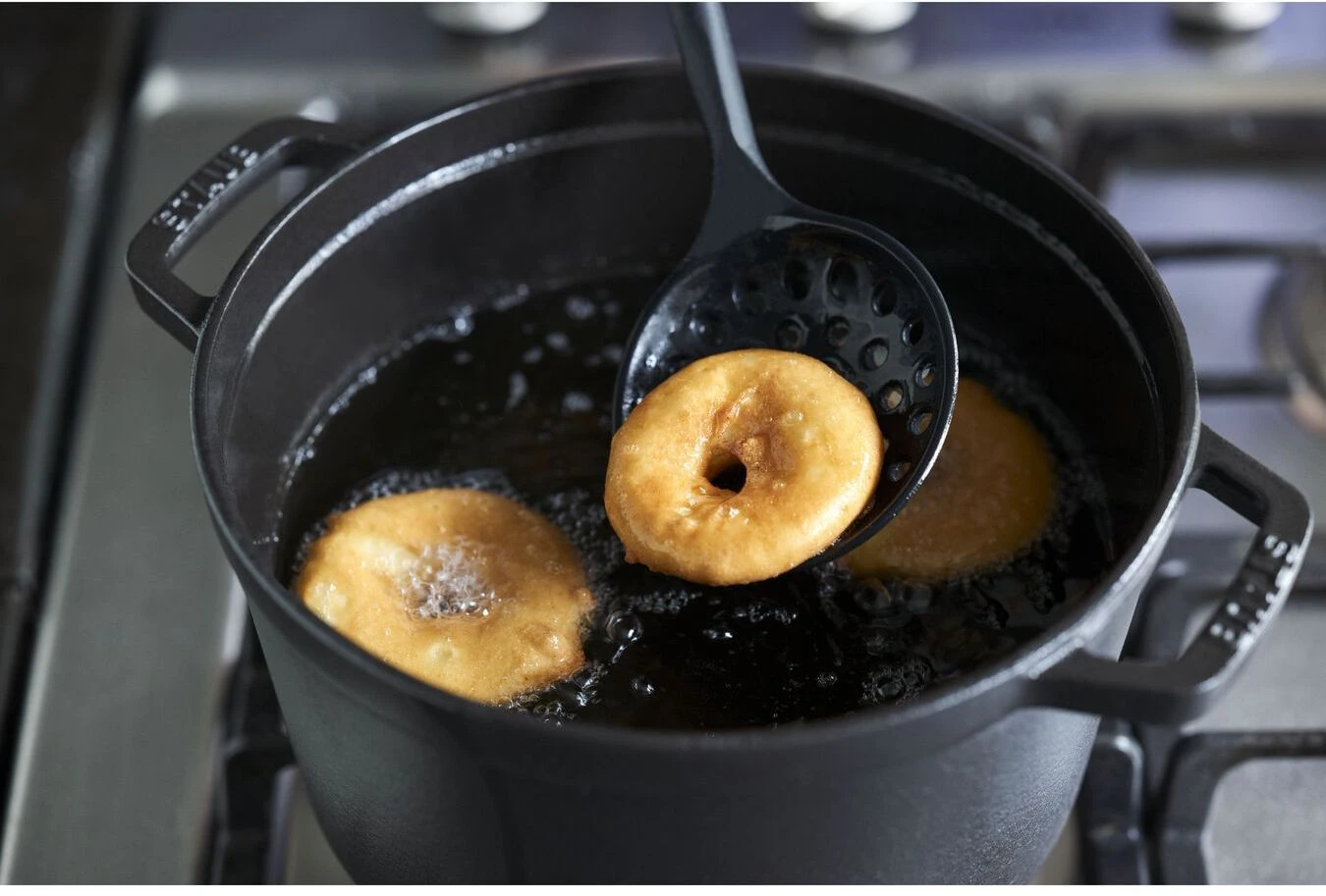 Staub Schuimspaan 31 Cm 2 Staub Schuimspaan 31 Cm - Afbeelding 2