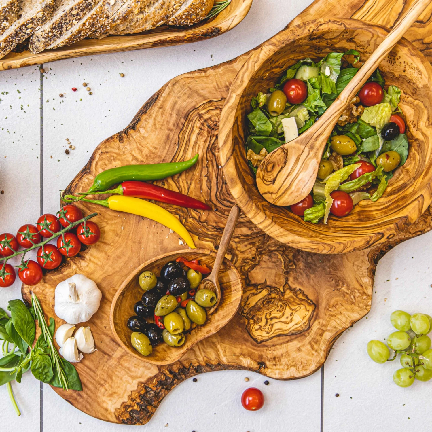 Jay Hill Serveerplank Tunea - Olijfhout - Schors XL 64 - 72 Cm 3 Jay Hill Serveerplank Tunea - Olijfhout - Schors XL 64 - 72 Cm - Afbeelding 3