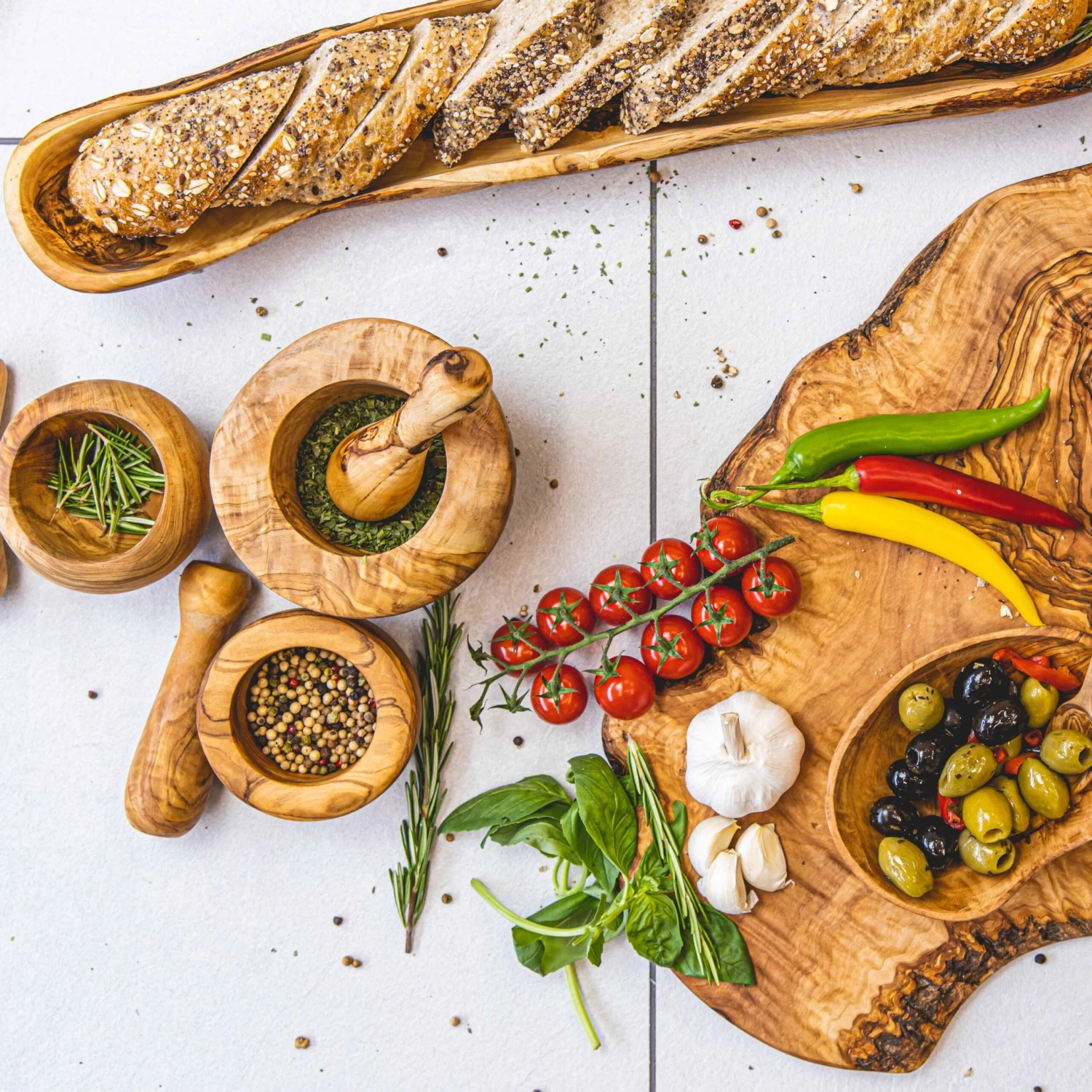 Jay Hill Serveerplank Tunea - Olijfhout - Schors XL 64 - 72 Cm 2 Jay Hill Serveerplank Tunea - Olijfhout - Schors XL 64 - 72 Cm - Afbeelding 2