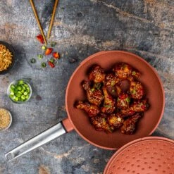 Westinghouse Wokpan Performance - Rebel Red - ø 28 Cm - Standaard Anti-aanbaklaag 27 Westinghouse Wokpan Performance - Rebel Red - ø 28 Cm - Standaard Anti-aanbaklaag -Alessi Verkoopwinkel WCCW0095028OR 14