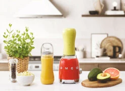 SMEG Smoothie Blender - Compact - Rood - 600 Ml - PBF01RDEU 9 SMEG Smoothie Blender - Compact - Rood - 600 Ml - PBF01RDEU -Alessi Verkoopwinkel WEB PBF01RDEU L03.eps