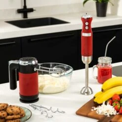 Westinghouse Handmixer Retro Collections - 6 Standen - Cranberry Red - WKHM250RD 11 Westinghouse Handmixer Retro Collections - 6 Standen - Cranberry Red - WKHM250RD -Alessi Verkoopwinkel WKHM250RD Retro Hand Mixer 5 600x600 1