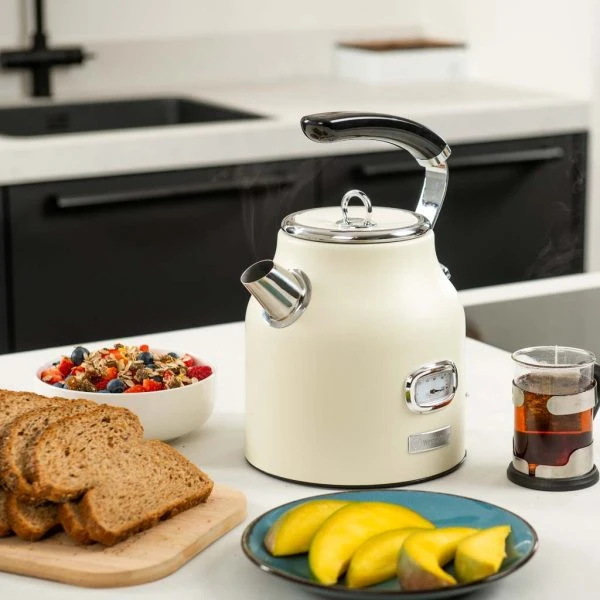 Westinghouse Waterkoker Retro Collections - 2200 W - Vanilla White - 1.7 Liter - WKWKH148WH 2 Westinghouse Waterkoker Retro Collections - 2200 W - Vanilla White - 1.7 Liter - WKWKH148WH - Afbeelding 2