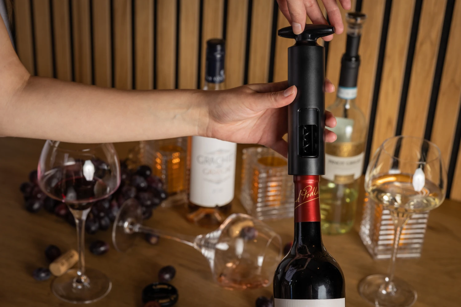 Sareva Wijnopener Set (met Wijnstopper. Foliesnijder & Schenktuit) 3 Sareva Wijnopener Set (met Wijnstopper. Foliesnijder & Schenktuit) - Afbeelding 3