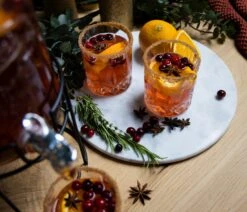 Jay Hill Snijplank / Serveerplank / Borrelplank Marmer - Grijs - ø 30 Cm 11 Jay Hill Snijplank / Serveerplank / Borrelplank Marmer - Grijs - ø 30 Cm -Alessi Verkoopwinkel Winterse cocktail 10