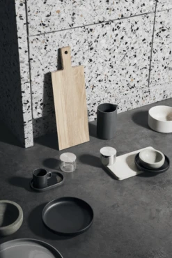 Blomus Schenkkan Pilare - Agave Green - 1 Liter 9 Blomus Schenkkan Pilare - Agave Green - 1 Liter -Alessi Verkoopwinkel blomus servies mio 13