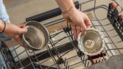 Sareva Citruspers - Gietijzer - Hevelmodel - Rood 14 Sareva Citruspers - Gietijzer - Hevelmodel - Rood -Alessi Verkoopwinkel citruspers 8