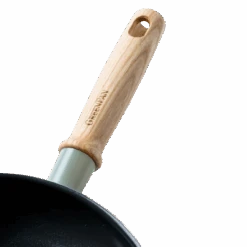 Greenpan Pannenset Met Keukenhulpjes Mayflower - 4 Delige Set 6 Greenpan Pannenset Met Keukenhulpjes Mayflower - 4 Delige Set -Alessi Verkoopwinkel d68e9a0e4d6b2e2d0bdba80329861393e1ca0139 GP MAYFLOWER Frypan B8 a