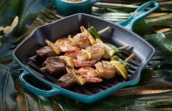 Le Creuset Grillpan Signature - Deap Teal - 26 X 26 Cm - Geëmailleerde Anti-aanbaklaag -Alessi Verkoopwinkel grillpfanne deepteal livest