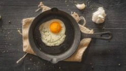 Blackwell Koekenpan - Gietijzer - ø 20 Cm - Zonder Anti-aanbaklaag 13 Blackwell Koekenpan - Gietijzer - ø 20 Cm - Zonder Anti-aanbaklaag -Alessi Verkoopwinkel jh gietijzer 002 14