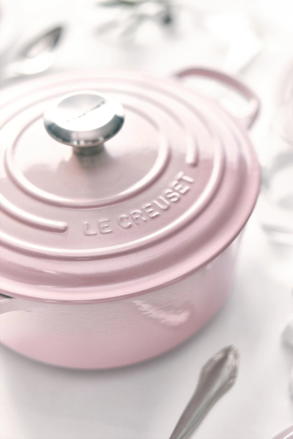 Le Creuset Braadpan Signature - Shell Pink - ø 24 Cm / 4.2 Liter 3 Le Creuset Braadpan Signature - Shell Pink - ø 24 Cm / 4.2 Liter - Afbeelding 3