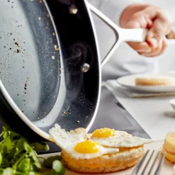 Demeyere Koekenpannen Alu Pro 5 - Ceraforce - ø 24 + 28 Cm - Keramische Anti-aanbaklaag 10 Demeyere Koekenpannen Alu Pro 5 - Ceraforce - ø 24 + 28 Cm - Keramische Anti-aanbaklaag -Alessi Verkoopwinkel pdp masonry content demeyere alu pro cera 5 pan ceraforce 750x750