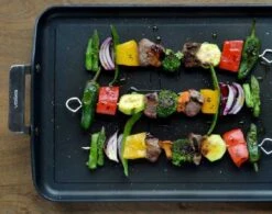 Valira Bakplaat Aire - 28 X 28 Cm - Standaard Anti-aanbaklaag 13 Valira Bakplaat Aire - 28 X 28 Cm - Standaard Anti-aanbaklaag -Alessi Verkoopwinkel planchasfeer2