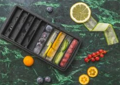 Sareva IJsblokjesvorm - 10 Ijsstaafjes - Siliconen - Easy Release - Herbruikbaar 9 Sareva IJsblokjesvorm - 10 Ijsstaafjes - Siliconen - Easy Release - Herbruikbaar -Alessi Verkoopwinkel product 9 7