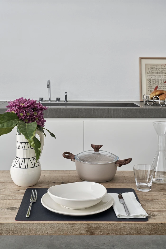 Sambonet Braadpan Rock 'n' Rose - Creme - ø 24 Cm / 4.5 Liter - Standaard Anti-aanbaklaag 5 Sambonet Braadpan Rock 'n' Rose - Creme - ø 24 Cm / 4.5 Liter - Standaard Anti-aanbaklaag - Afbeelding 5