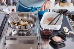 Sambonet Serveerpincet Zwart 7 Sambonet Serveerpincet Zwart -Alessi Verkoopwinkel sambonet serveerpincet zwart sfeer