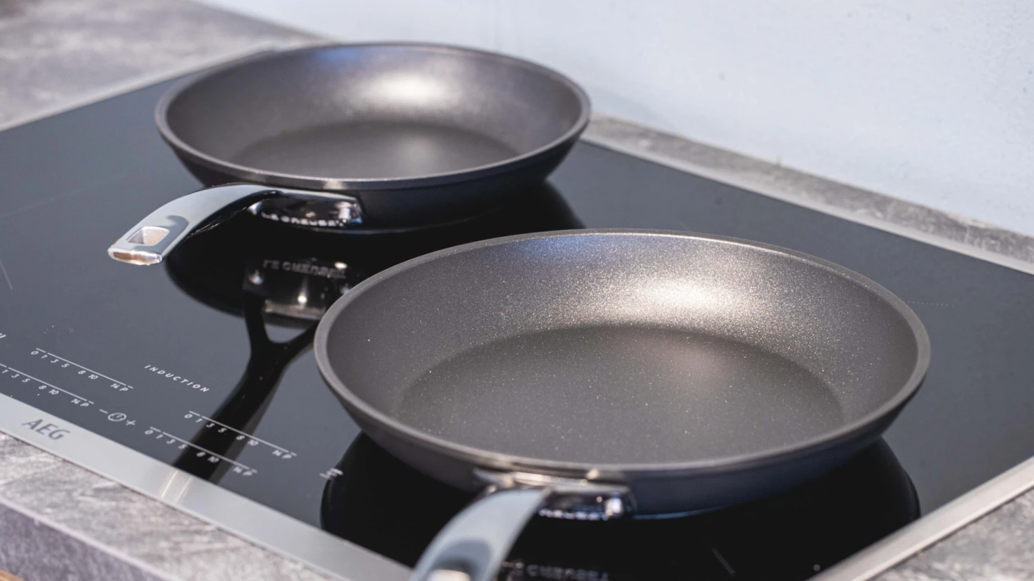 Le Creuset Koekenpannenset Les Forgées TNS - ø 24 En 28 Cm - Standaard Anti-aanbaklaag 6 Le Creuset Koekenpannenset Les Forgées TNS - ø 24 En 28 Cm - Standaard Anti-aanbaklaag - Afbeelding 6