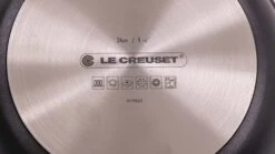 Le Creuset Koekenpannenset Les Forgées TNS - ø 24 En 28 Cm - Standaard Anti-aanbaklaag 20 Le Creuset Koekenpannenset Les Forgées TNS - ø 24 En 28 Cm - Standaard Anti-aanbaklaag -Alessi Verkoopwinkel sfeer 5